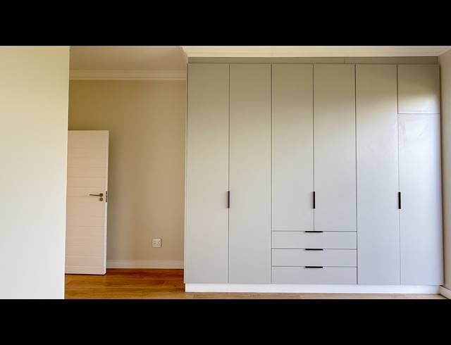 2 BEDROOM TOWNHOUSE FOR SALE IN SALT ROCK